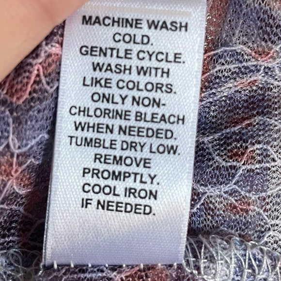 CATO Top - Picture 10 of 10